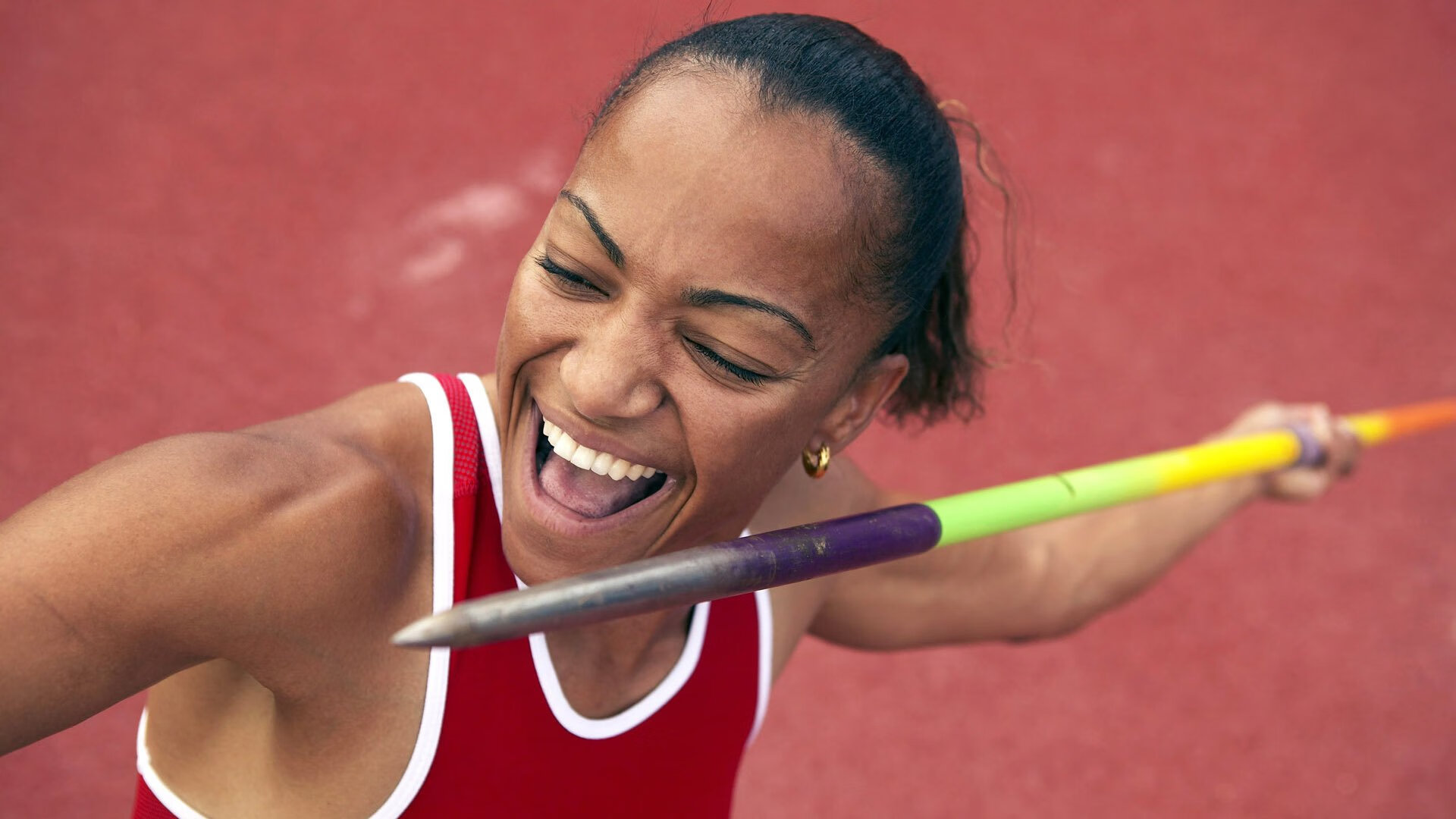 开云备用-_水上漂移车表演：速度与水花的碰撞_，小车水上漂移